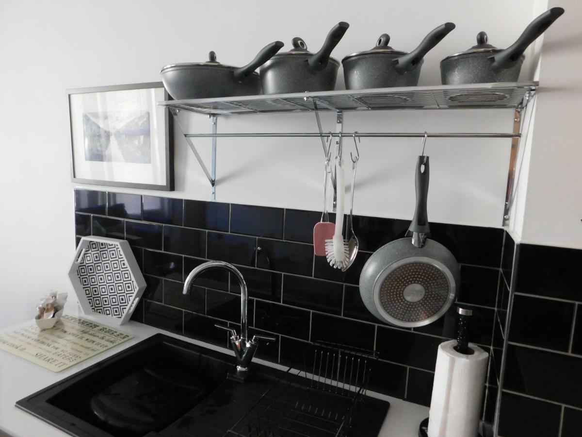 Stylish converted Victorian apartment Bournemouth Exterior foto