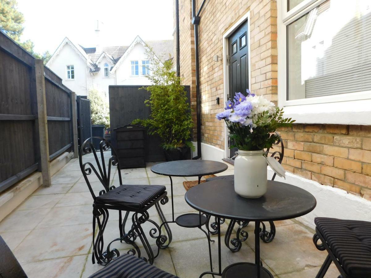 Stylish converted Victorian apartment Bournemouth Exterior foto